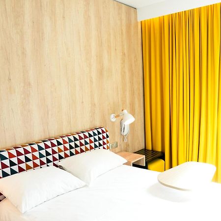 Ibis Styles Caen Centre Historique Hotel Ngoại thất bức ảnh