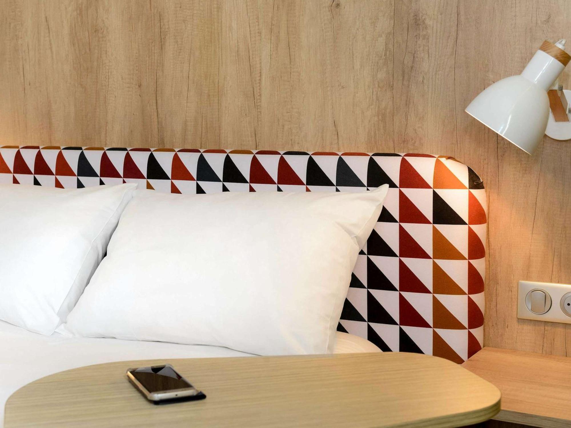 Ibis Styles Caen Centre Historique Hotel Ngoại thất bức ảnh