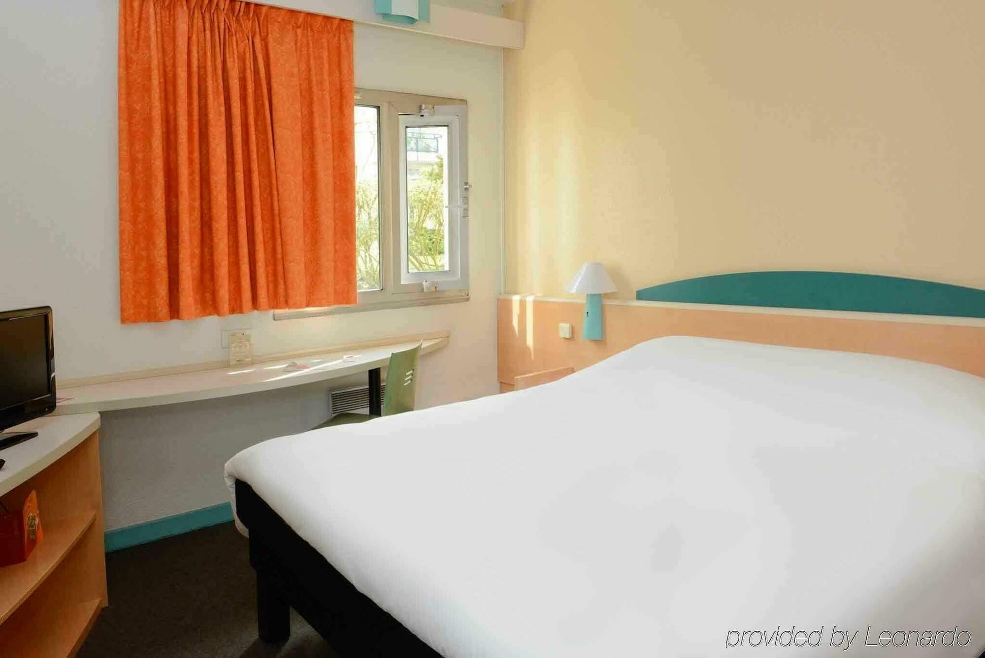 Ibis Styles Caen Centre Historique Hotel Ngoại thất bức ảnh